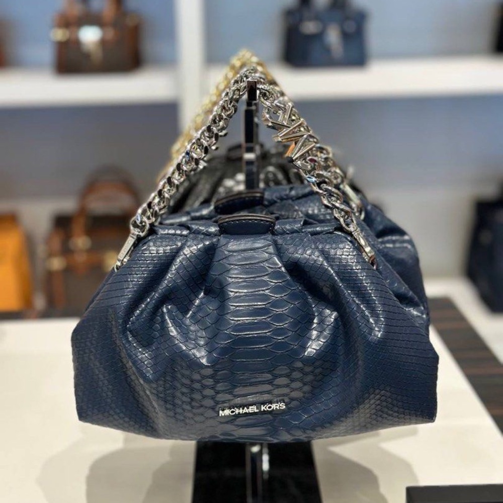 New Michael Kors Nola small clutch handbag in black
